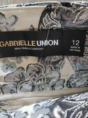 Gabrielle Union New York & Company Floral Metallic Pants - Silver & Black